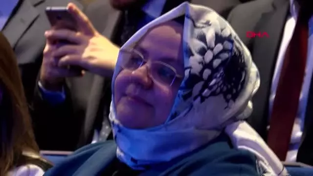 Emine erdoğan, geleceği yazan kadınlar ödül töreni'ne katıldı Emine erdoğan, geleceği yazan kadınlar ödül töreni'ne katıldı