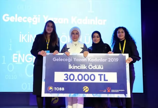 Geleceği Yazan Kadınlar Ödül Töreni Geleceği Yazan Kadınlar Ödül Töreni