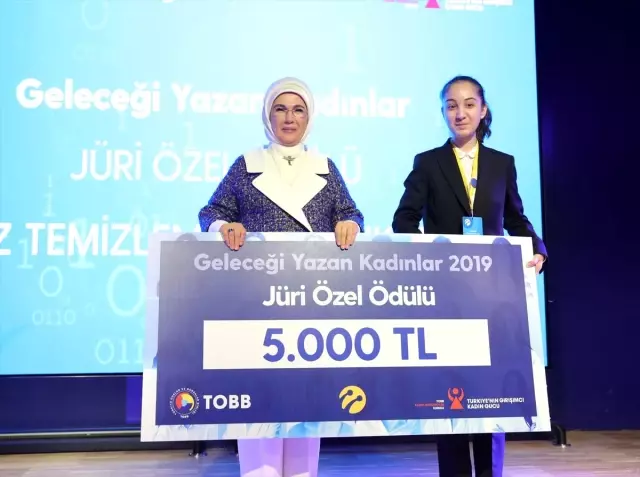 Geleceği Yazan Kadınlar Ödül Töreni Geleceği Yazan Kadınlar Ödül Töreni