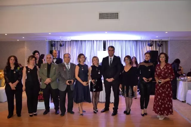 GKV'nin Geleneksel Öğretmenler Günü Balosu coşkulu geçti GKV'nin Geleneksel Öğretmenler Günü Balosu coşkulu geçti