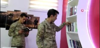 Kahraman Gaziye duygulandıran 'Kütüphane' sürprizi