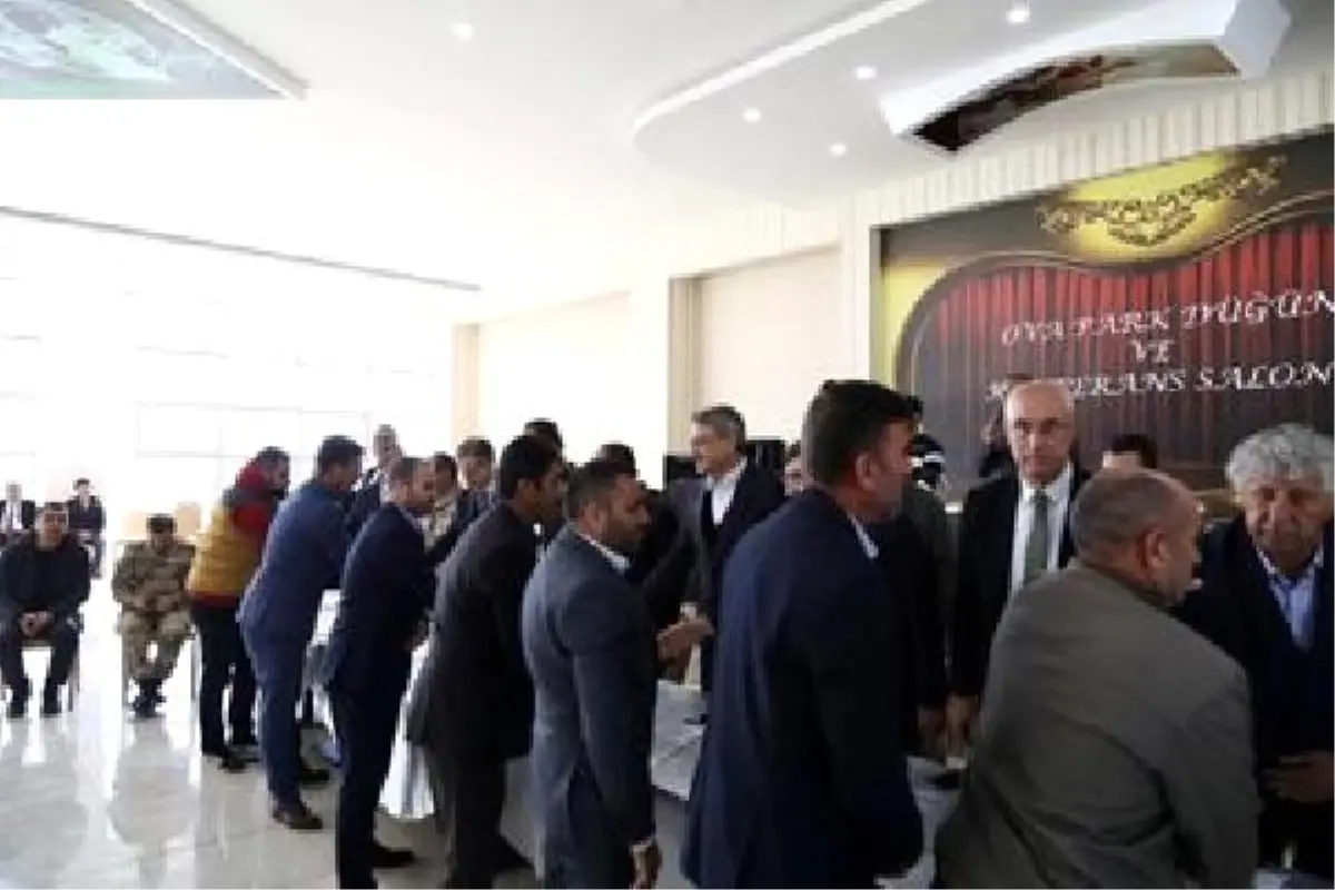 Karlıova'da husumetli aileler barıştı