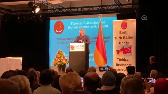 Almanya'nın 10. Cumhurbaşkanı Wulff'tan 'İslamiyet bize aittir' vurgusu Almanya'nın 10. Cumhurbaşkanı Wulff'tan 'İslamiyet bize aittir' vurgusu