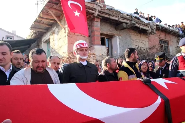 Barış Pınarı şehidi memleketinde son yolculuğuna uğurlandı