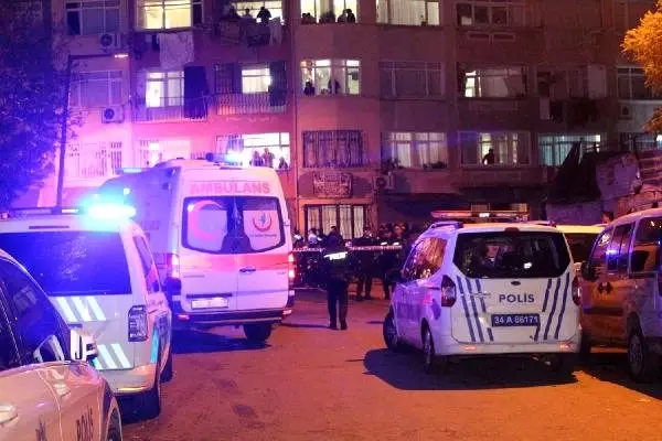 Önce tartıştığı oğlunu sonra da olaya müdahale eden komiseri vurdu! Önce tartıştığı oğlunu sonra da olaya müdahale eden komiseri vurdu!