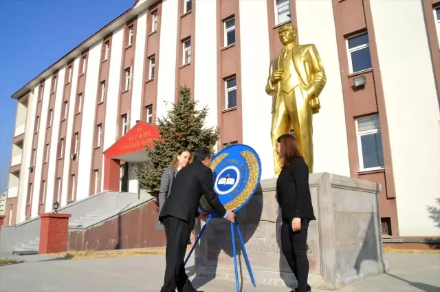 Eleşkirt'te Öğretmenler Günü kutlandı Eleşkirt'te Öğretmenler Günü kutlandı