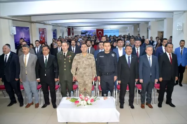 Eleşkirt'te Öğretmenler Günü kutlandı Eleşkirt'te Öğretmenler Günü kutlandı