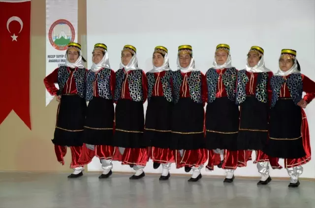 Eleşkirt'te Öğretmenler Günü kutlandı Eleşkirt'te Öğretmenler Günü kutlandı