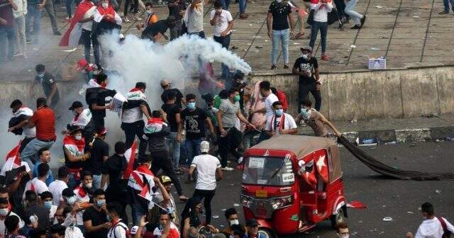 Irak'taki protestolarda kanlı gece: 7 ölü