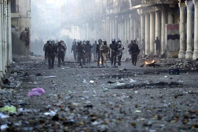 Irak'taki protestolarda kanlı gece: 7 ölü