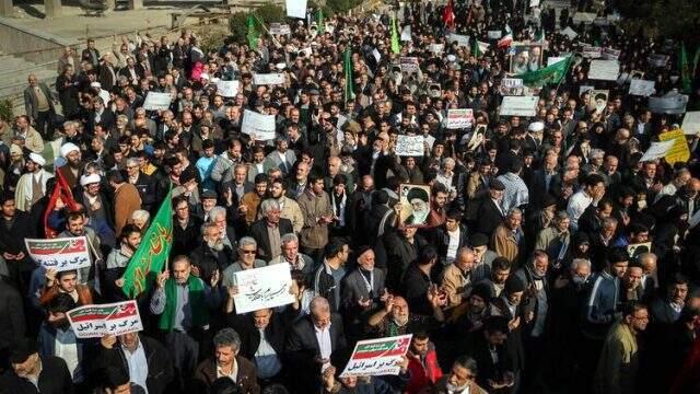 İran eski Cumhurbaşkanı Ahmedinejad'tan gösterilere destek: Bu memleket herkesin malı, gidişata razı değiliz