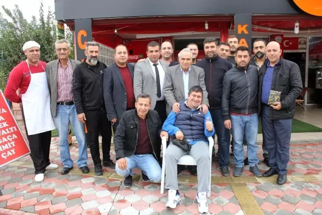 Öğrencisinin anı defterini 28 yıl sakladı