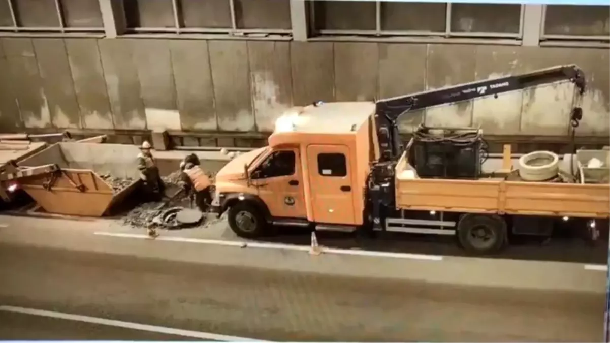 Rusya'da vinç işçileri ezdi