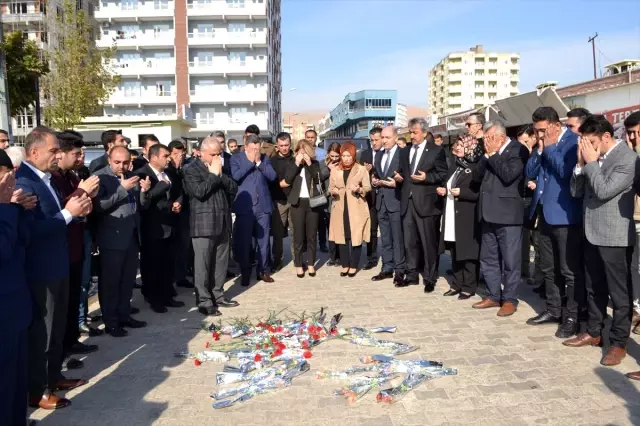Şehit öğretmen Aybüke Yalçın katledildiği yerde anıldı Şehit öğretmen Aybüke Yalçın katledildiği yerde anıldı