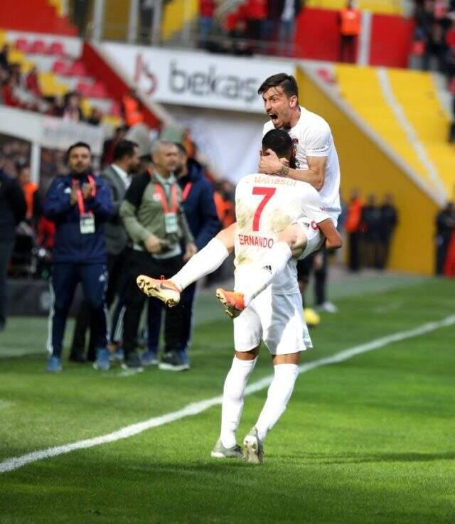 Son Dakika: Sivasspor, Kayserispor'u 4-1 mağlup etti!