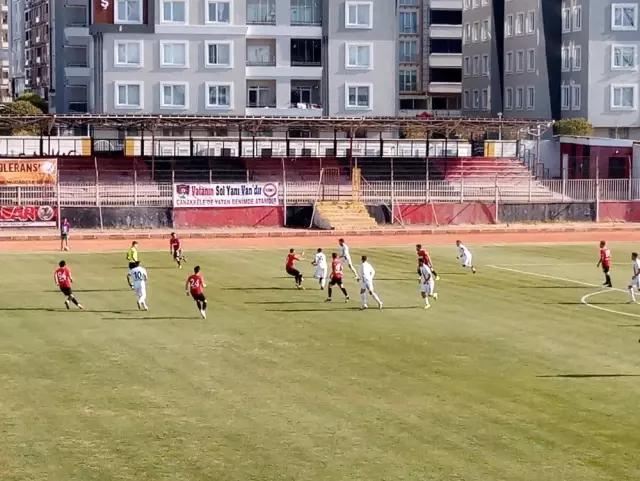 TFF 2. Lig: Van Spor FK: 2 - Bayburt Özel İdare Spor: 0