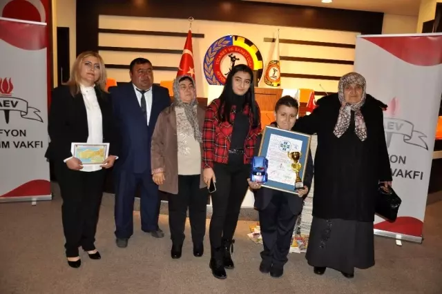 4 ayda bin 53 kitap okuyup Guinness Rekorlar Kitabına girdi 4 ayda bin 53 kitap okuyup Guinness Rekorlar Kitabına girdi