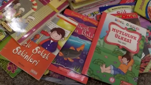 Afyonkarahisar-4 ayda 1053 kitap okuyan küçük mahir, rekorlar kitabı'na girdi Afyonkarahisar-4 ayda 1053 kitap okuyan küçük mahir, rekorlar kitabı'na girdi