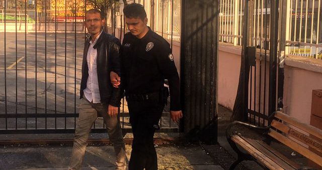 Arkadaşının yerine ehliyet sınavına girdi, gözaltına alındı
