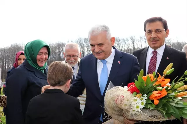Binali Yıldırım: Türkiye, izleyen değil, karar veren konuma gelmiştir