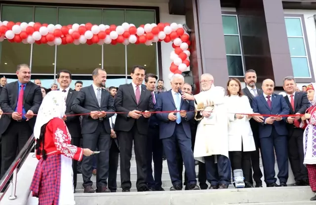 Binali Yıldırım: Türkiye, izleyen değil, karar veren konuma gelmiştir