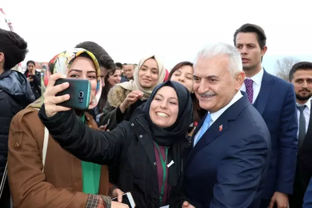 Binali Yıldırım: Türkiye, izleyen değil, karar veren konuma gelmiştir