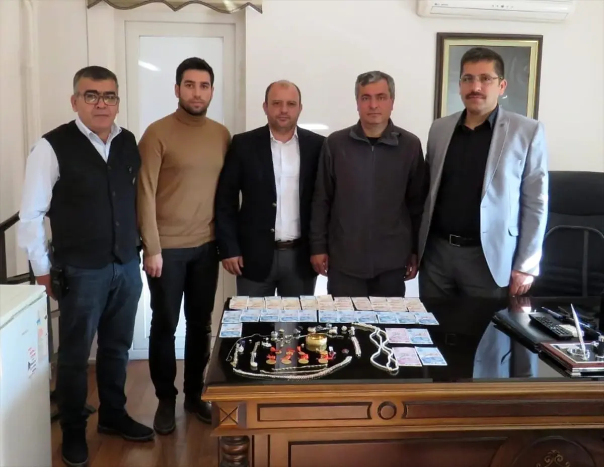 Kaçarken otobüste yakalanan telefon dolandırıcısı tutuklandı