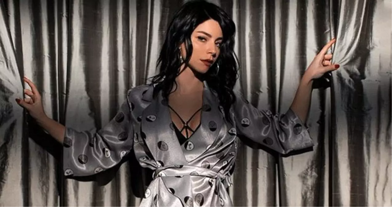 Merve Boluğur, sosyal medya hesabından tüm dostlarını sildi