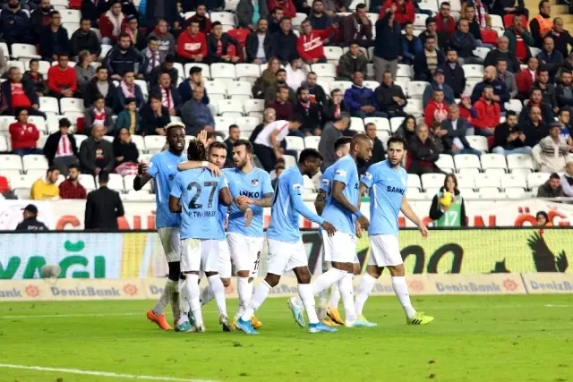 Süper Lig: Antalyaspor: 0 - Gaziantep FK: 1 (İlk yarı) Süper Lig: Antalyaspor: 0 - Gaziantep FK: 1 (İlk yarı)