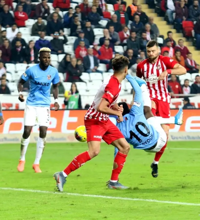 Süper Lig: Antalyaspor: 0 - Gaziantep FK: 1 (İlk yarı) Süper Lig: Antalyaspor: 0 - Gaziantep FK: 1 (İlk yarı)