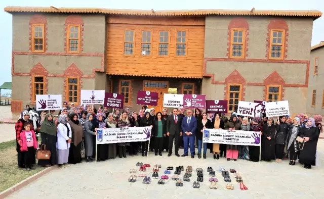 Tuşba Belediyesinden 'Kadına Yönelik Şiddete Karşı Mücadele' paneli