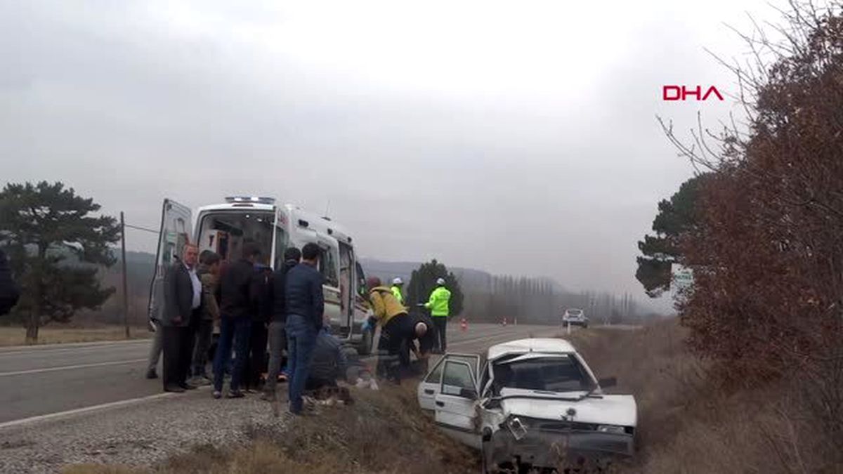 Yaralı üşümesin diye battaniye ile sardılar