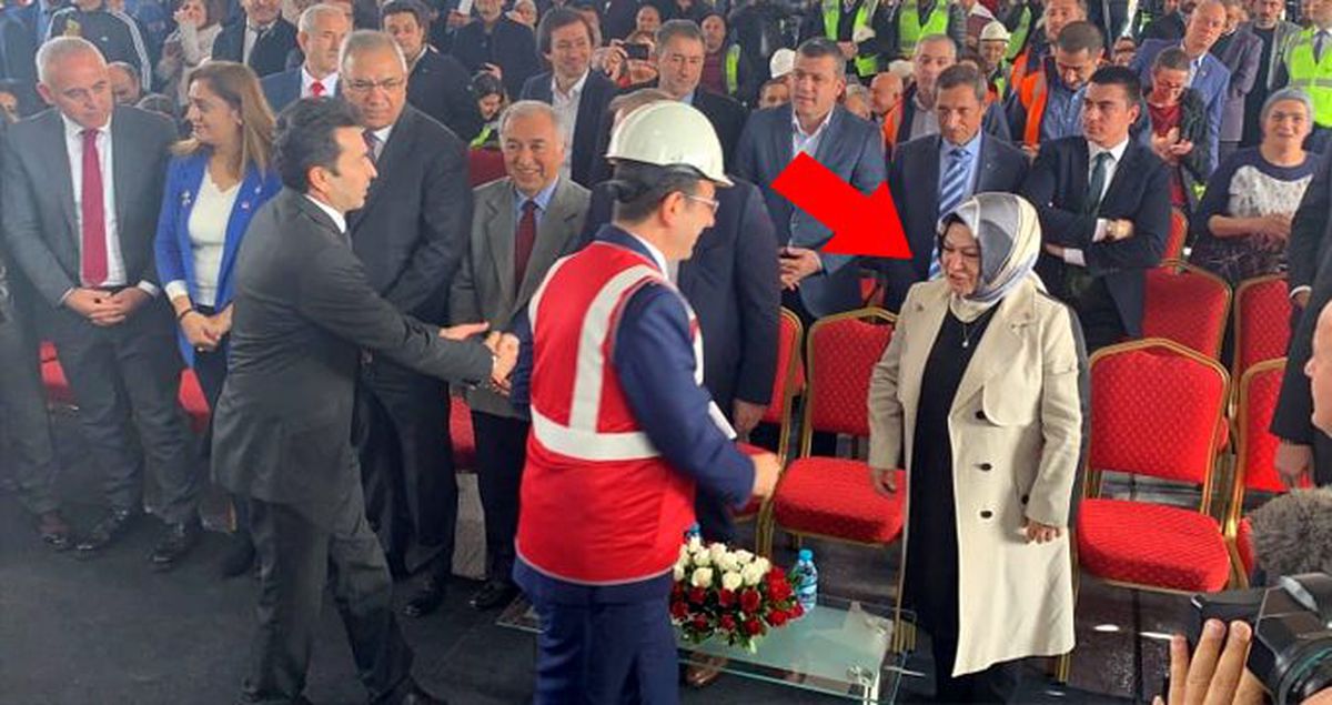 AK Partili Başkan, İmamoğlu'nun hükümeti eleştirdiği sözleri alkışlamadı