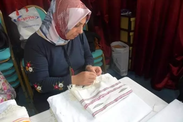 Bilecikli kadınların ürettiği lefke bezi ihraç ediliyor