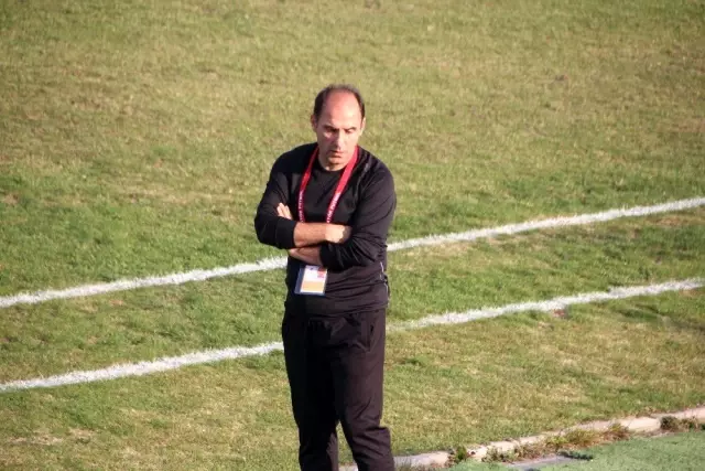 Bilecikspor'un yeni antrenörü Mehmet Fatih Ayhan oldu