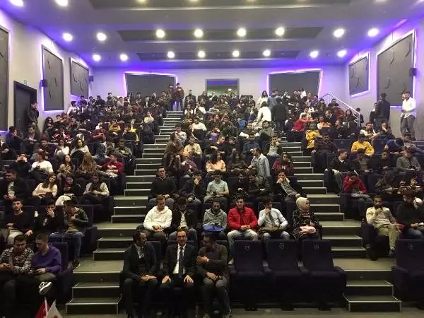 Gençlere havacılığa yönelin çağrısı: Mezunlarımızın yüzde 78'i sektörde yerini aldı