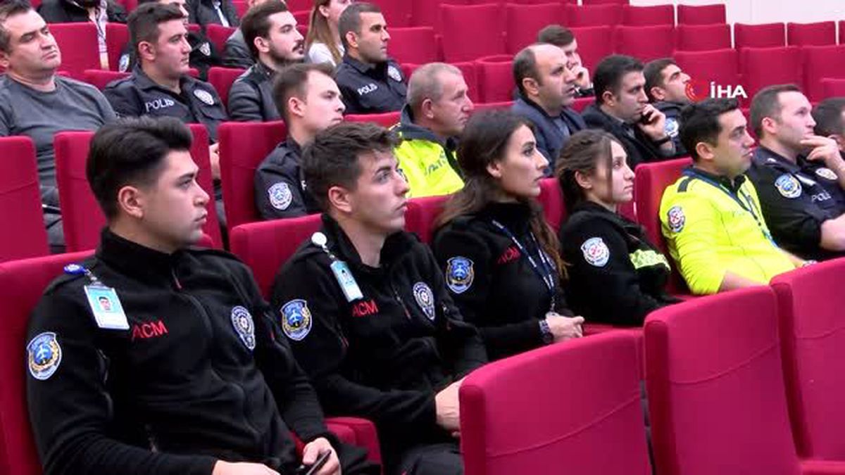 Havalimanı polisine Tütün Kullanımı Farkındalık Eğitimi