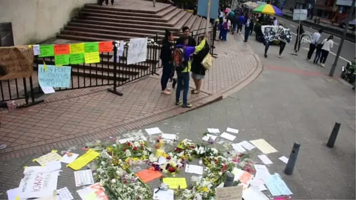 Kolombiya'da hükümet karşıtı protestolarda yaralanan genç öldü