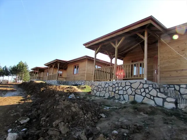 Ladik Bungalov Evleri�nde çevre düzenleme çalışmaları haberi fotografı