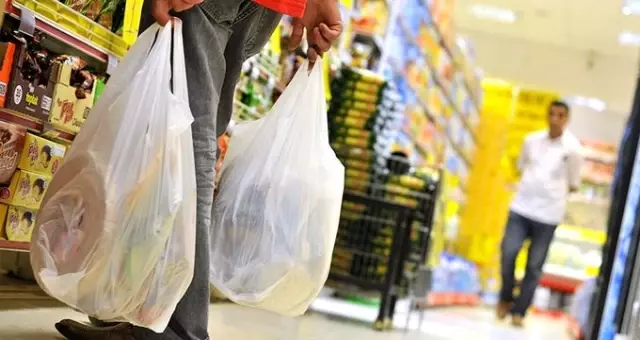 Marketlerdeki plastik poşet ücretleri tertemiz senede da 25 kuruş olacak