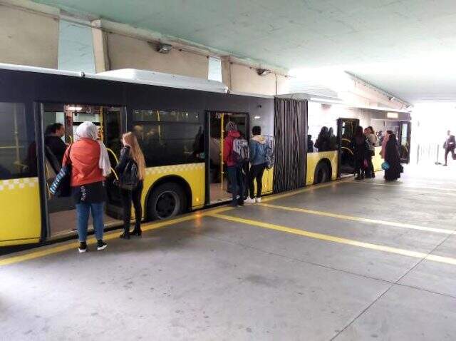 Metrobüste işaretli bekleme dönemi başladı