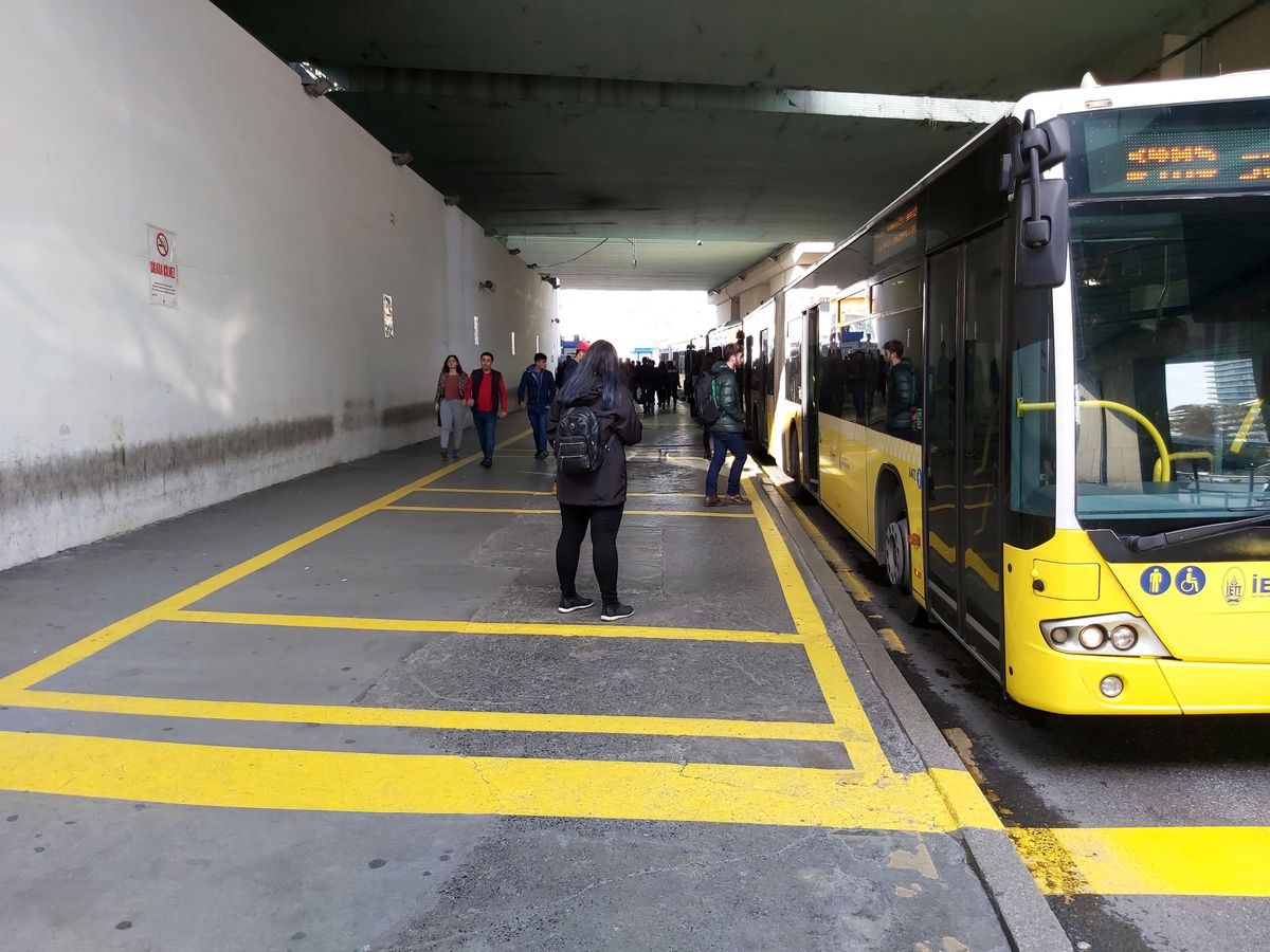 Metrobüste işaretli bekleme dönemi başladı