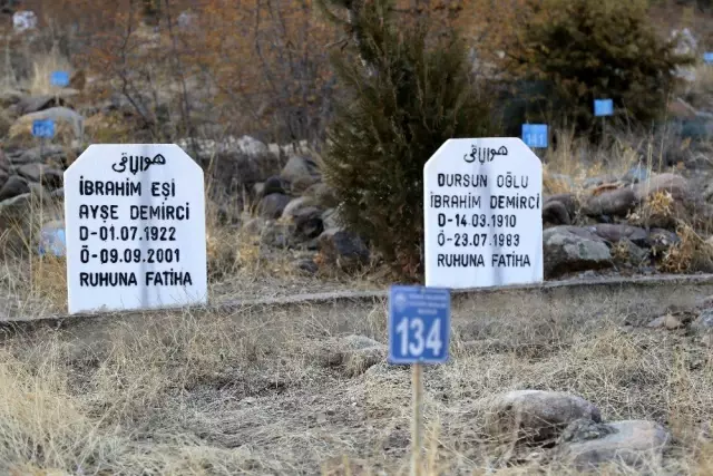 O ilçede 2020 yılı itibariyle eski mezarlıklara cenaze defin işlemi yasaklanacak O ilçede 2020 yılı itibariyle eski mezarlıklara cenaze defin işlemi yasaklanacak