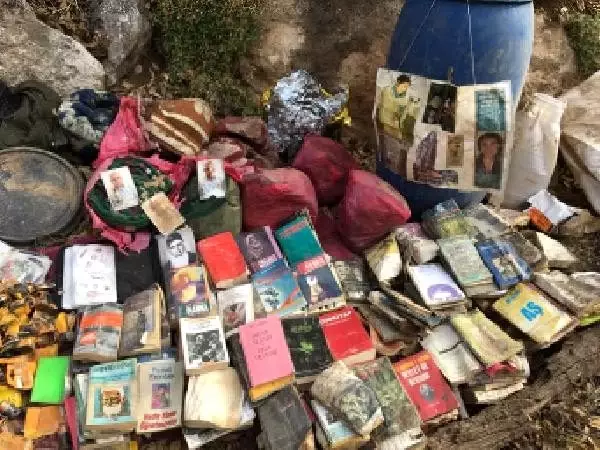Pervari'de, PKK'lı teröristlerin sığınakları kullanılamaz hale getirildi