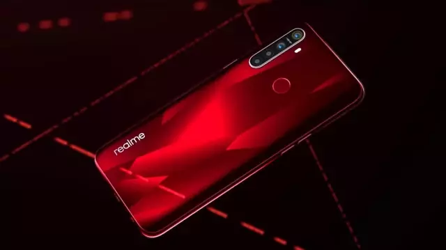 Realme Aralık Ayında Türkiye'de Olabilir Realme Aralık Ayında Türkiye'de Olabilir