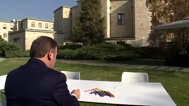 Ressam milletvekilinden