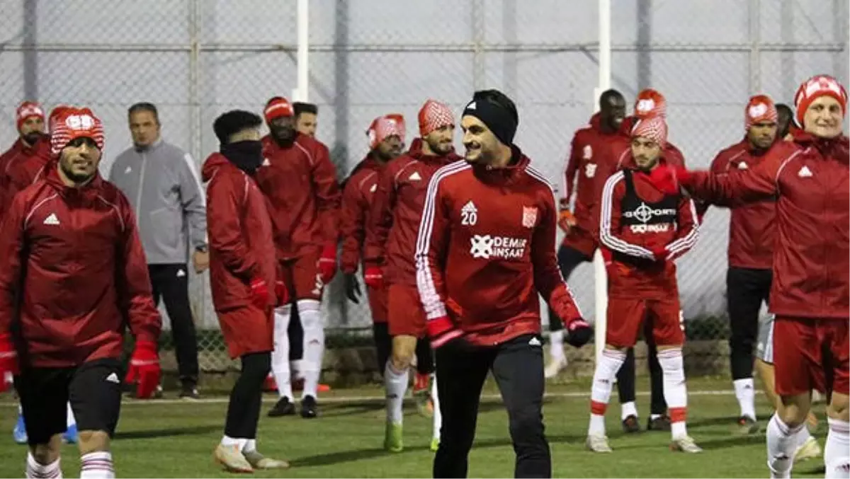 Sivasspor'da Kasımpaşa hazırlıkları başladı