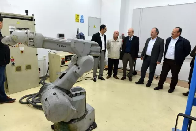Toyota'dan Sakarya Üniversitesine robot hediyesi