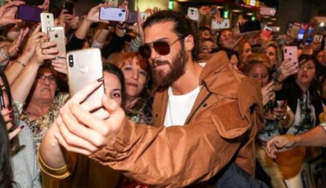 Can Yaman, Kıvanç Tatlıtuğ sorusuna verdiği cevapla dikkat çekti