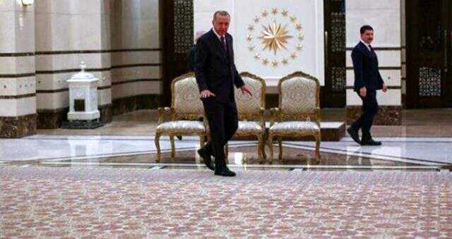 Fabrikadaki işçiler, Erdoğan'ın tanıttığı halıyı 9 ay 24 saat çalışarak dokudu